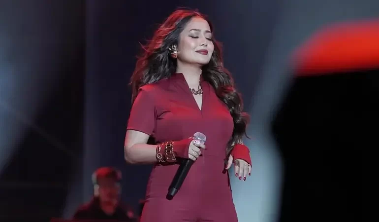  Neha Kakkar Requests Privacy, Hints at Break From Career and Relationships After Viral Backlash